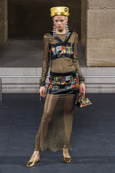 Look 79